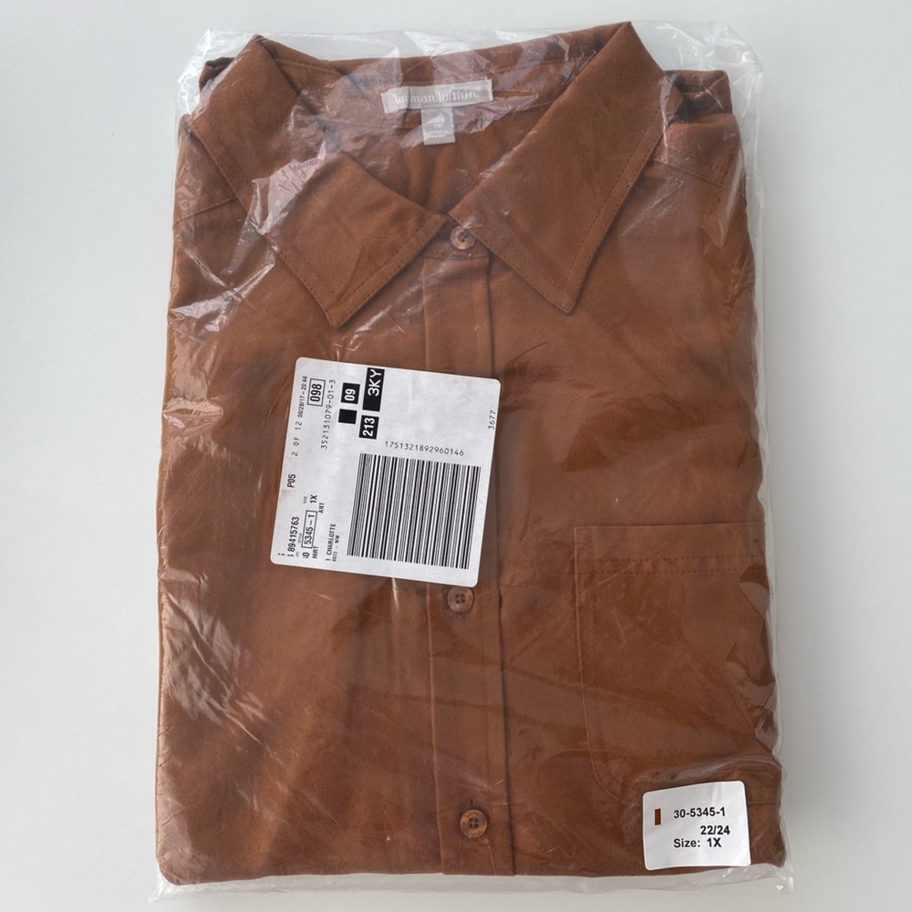 NWT - Woman Within 1X - 22/24 Brushed poly Button down shirt with pocket - Picture 5 of 6